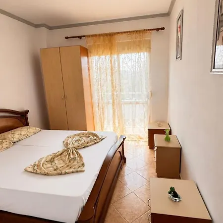 4 Apartamento *