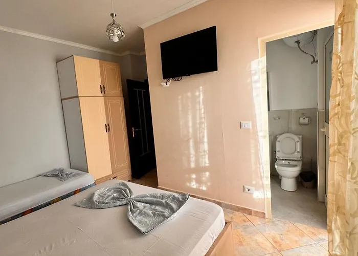 Διαμέρισμα 4 *